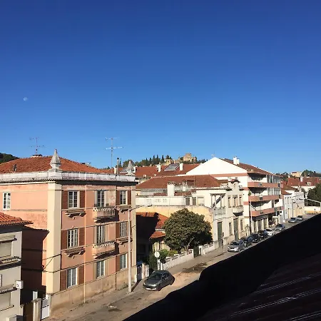 אכסניה Residencial Avenida טומאר