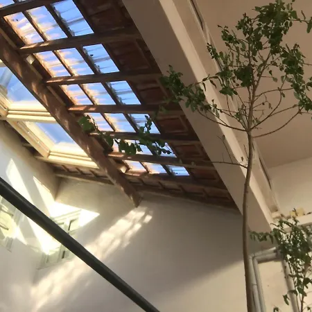 Residencial Avenida אכסניה *