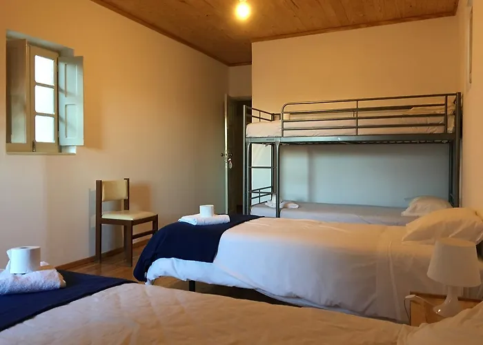 אכסניה Residencial Avenida טומאר