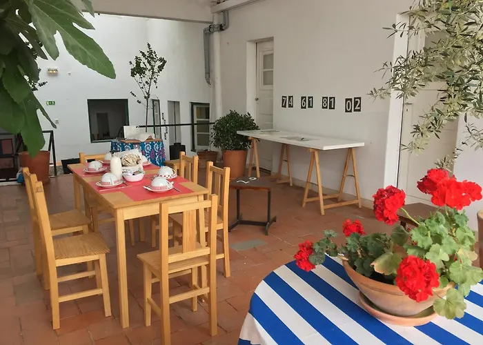 Residencial Avenida * טומאר